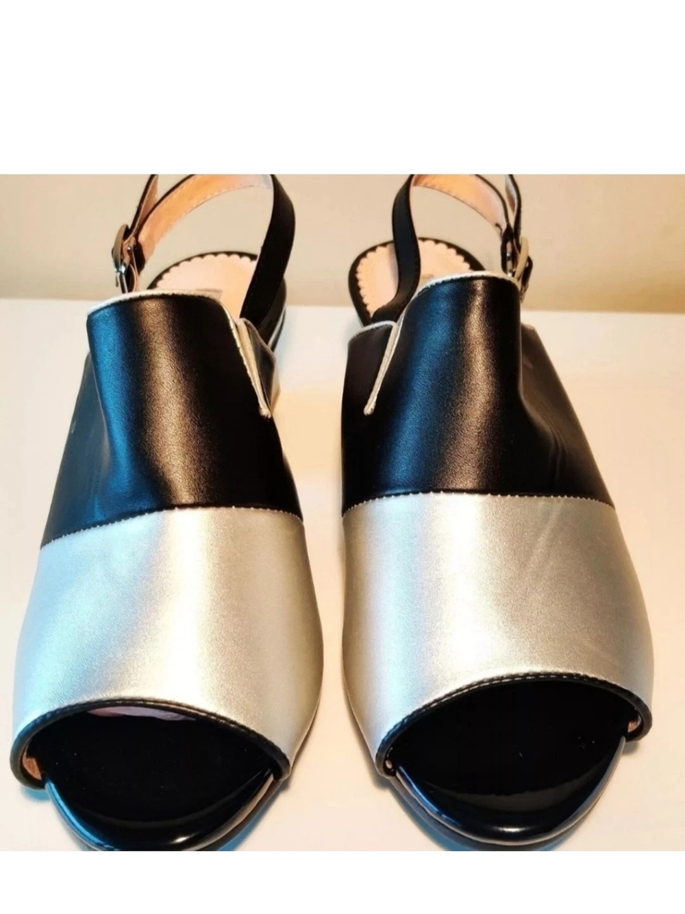 LuvShoes Womens Sandals 39/9US Heels 2"...